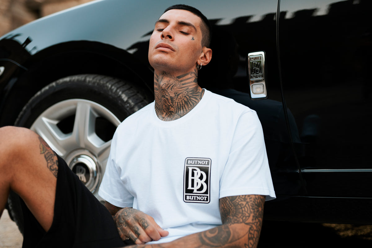 MAIS PAS LE T-SHIRT MONOGRAMME ARGENT