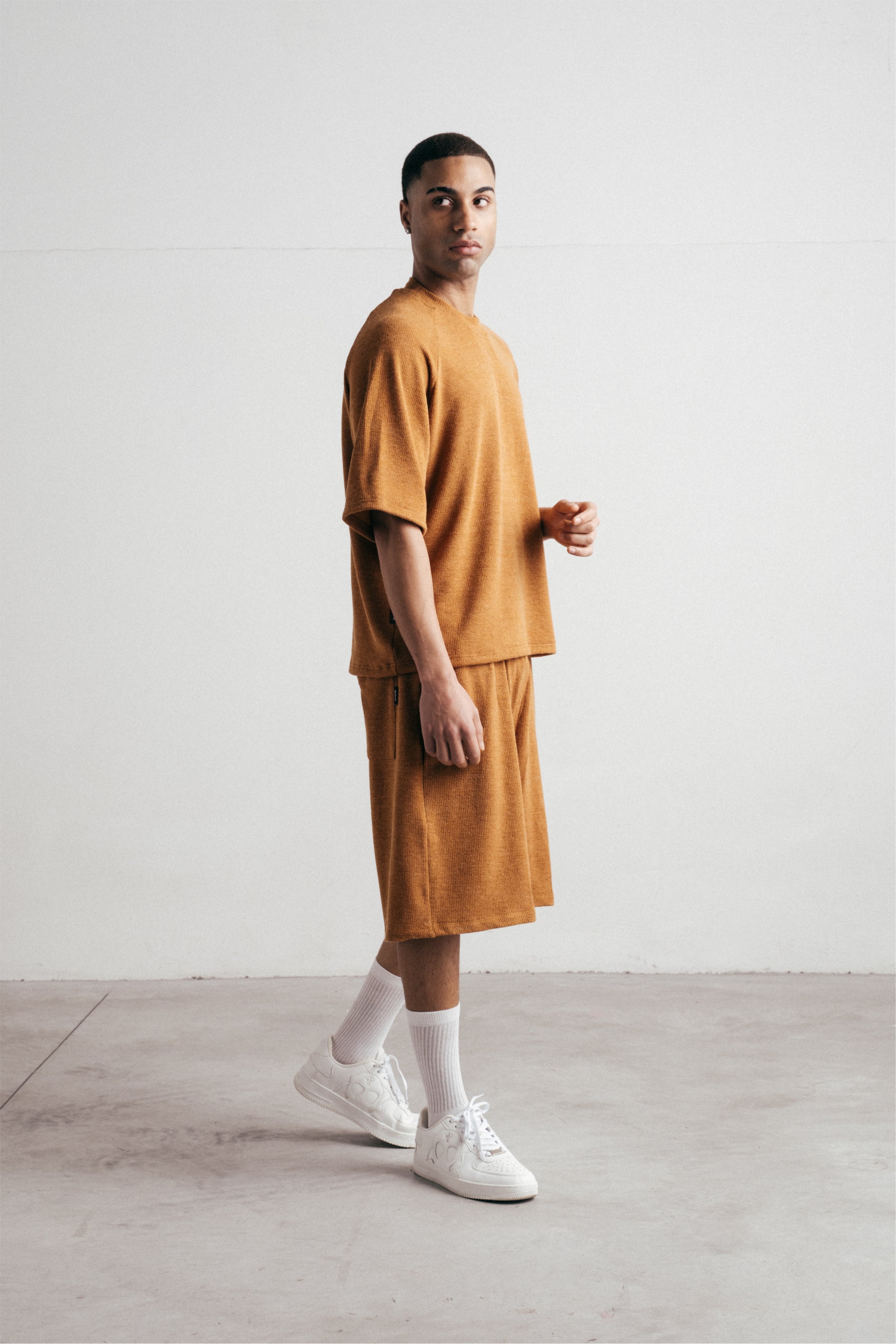 T-SHIRT BUTNOT MALIBU'