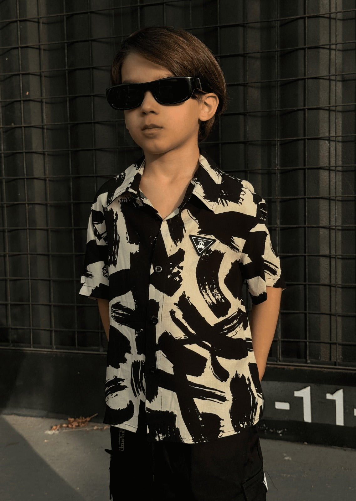 CAMICIA CON PATCH TRIANGOLO KIDS