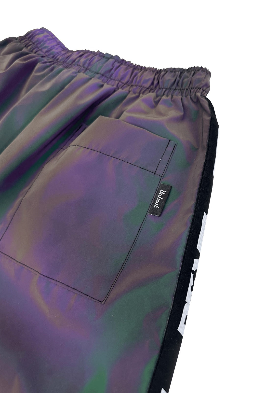 SHORTS IRIDESCENTE CON BANDA