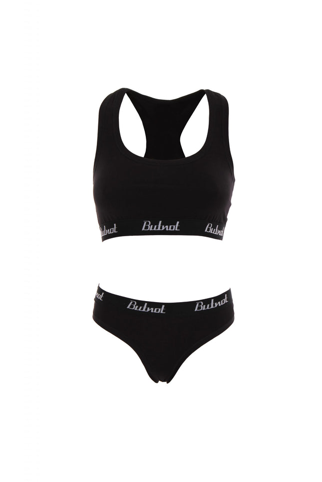 SOUS-VÊTEMENTS COMPLETS MAIS PAS