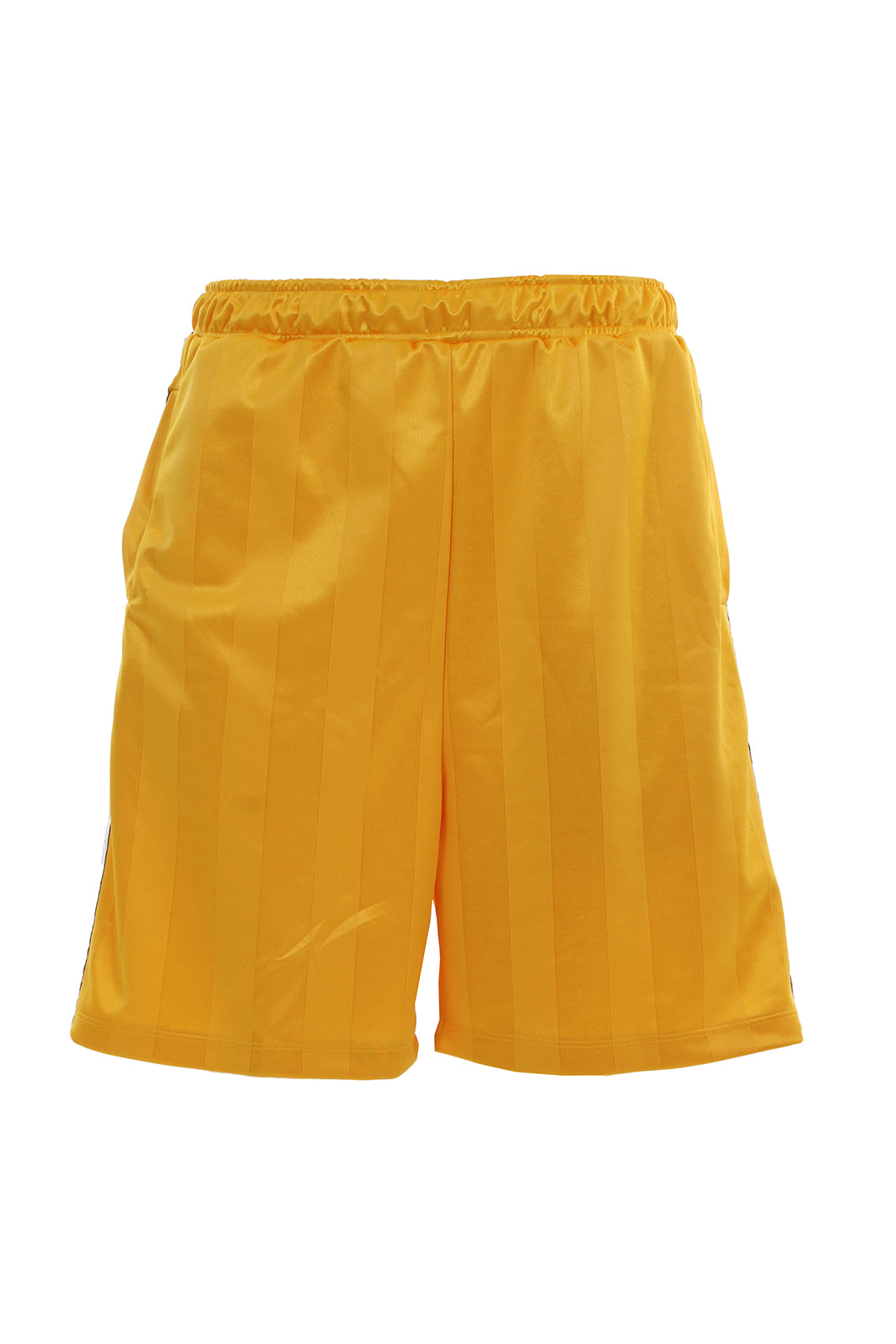 SHORTS BUT NOT BANDA 10 LOGO