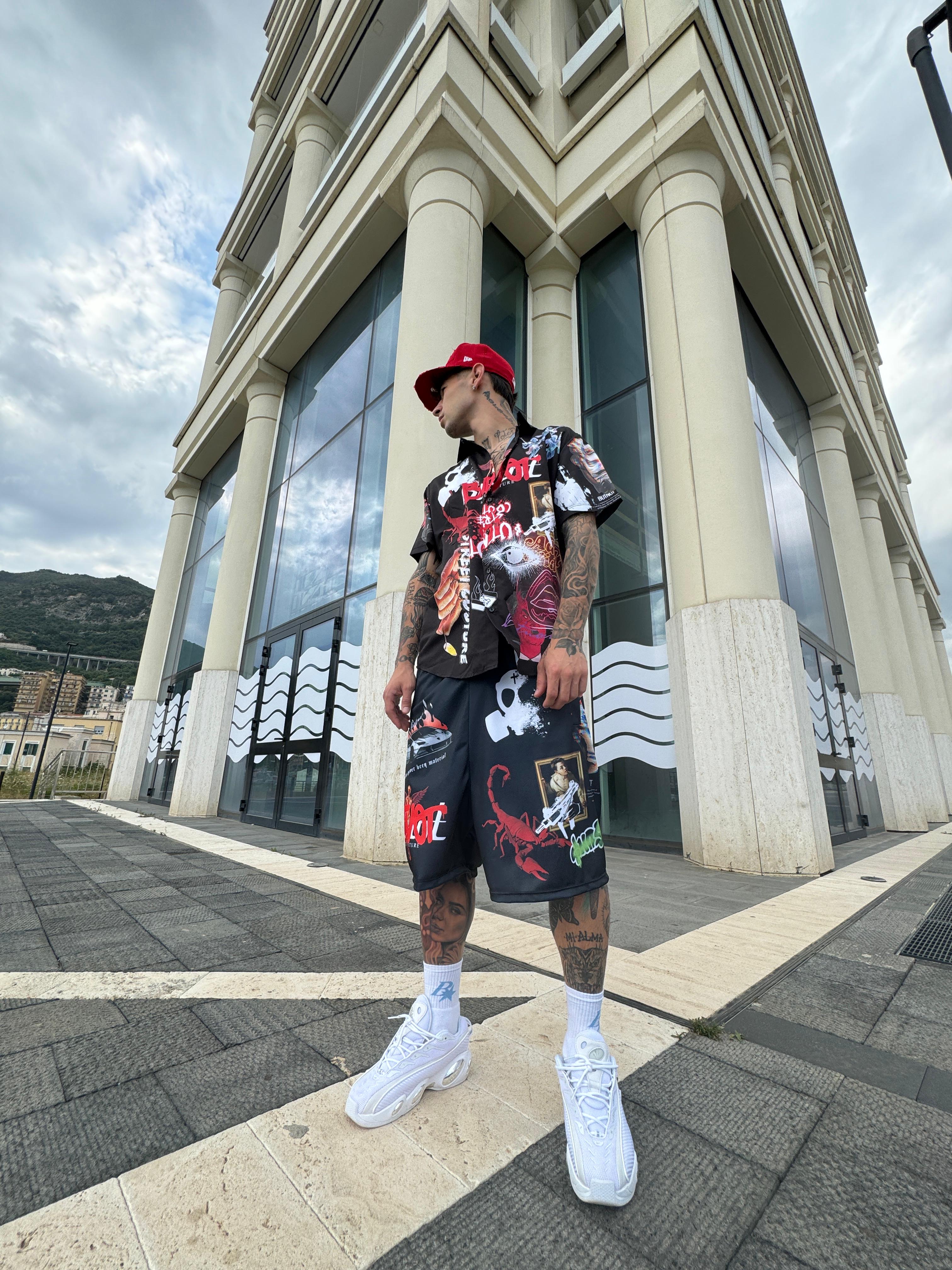 SHORTS STAMPA GRAFFITI