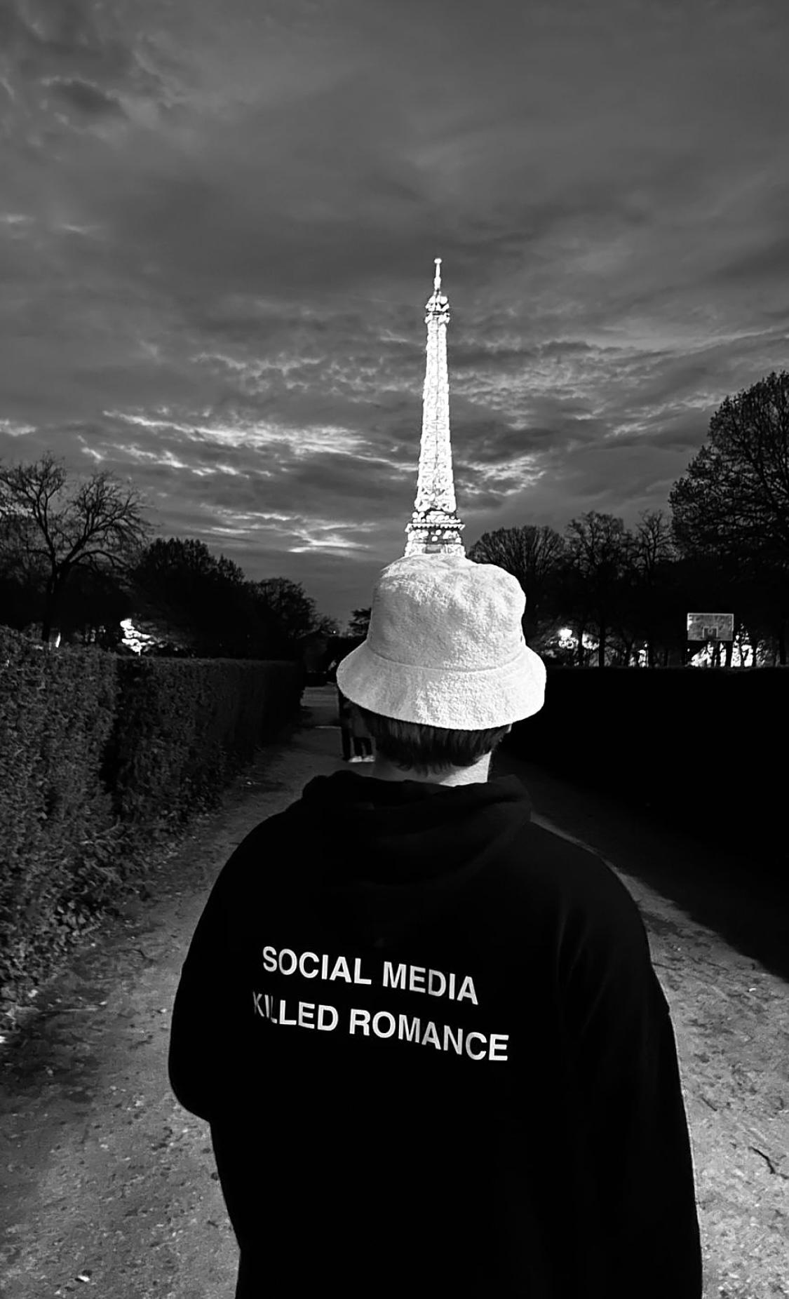 HOODIE SOCIAL MEDIA KILLED ROMANCE