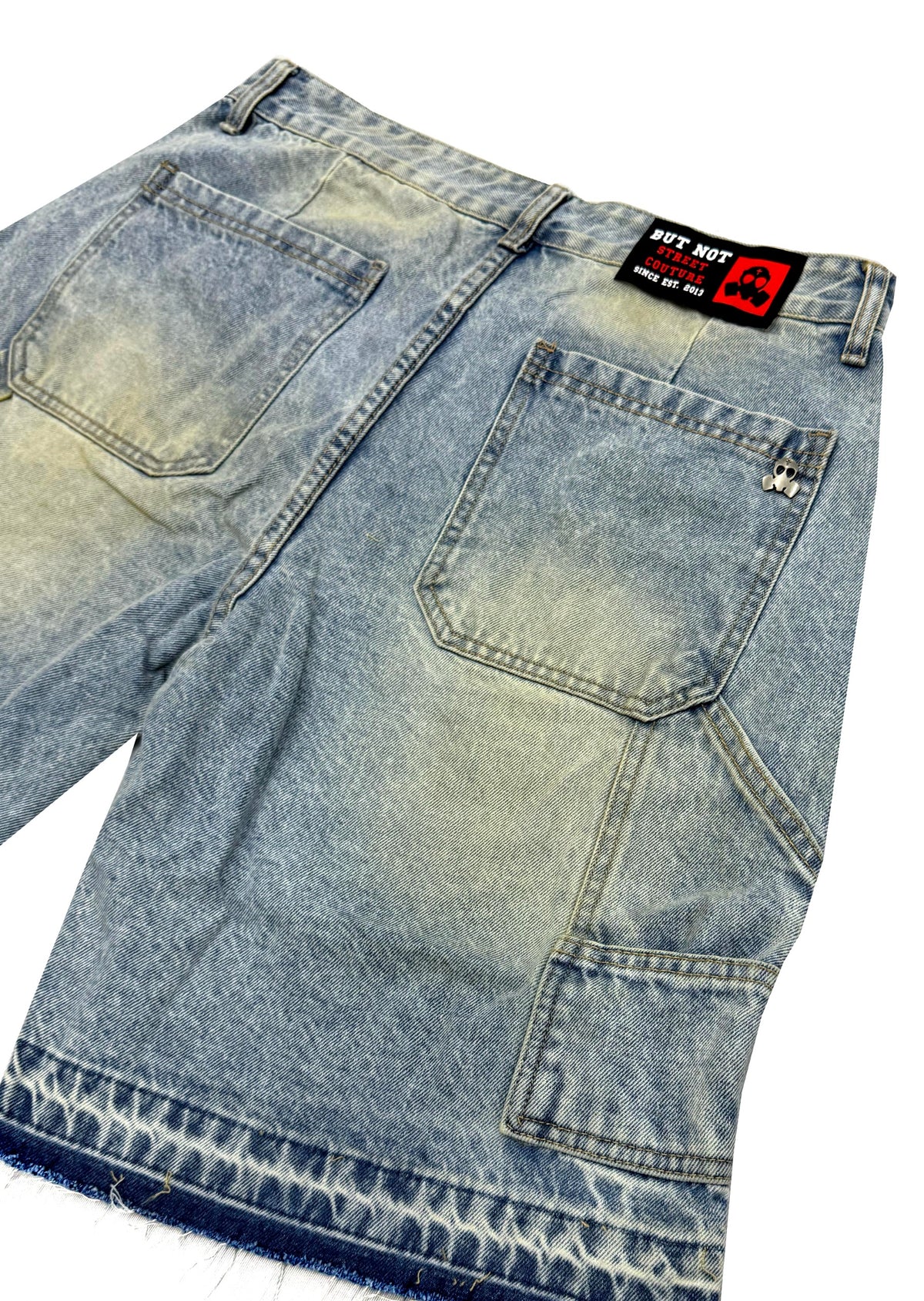 SHORTS DENIM BUTNOT FRAYED
