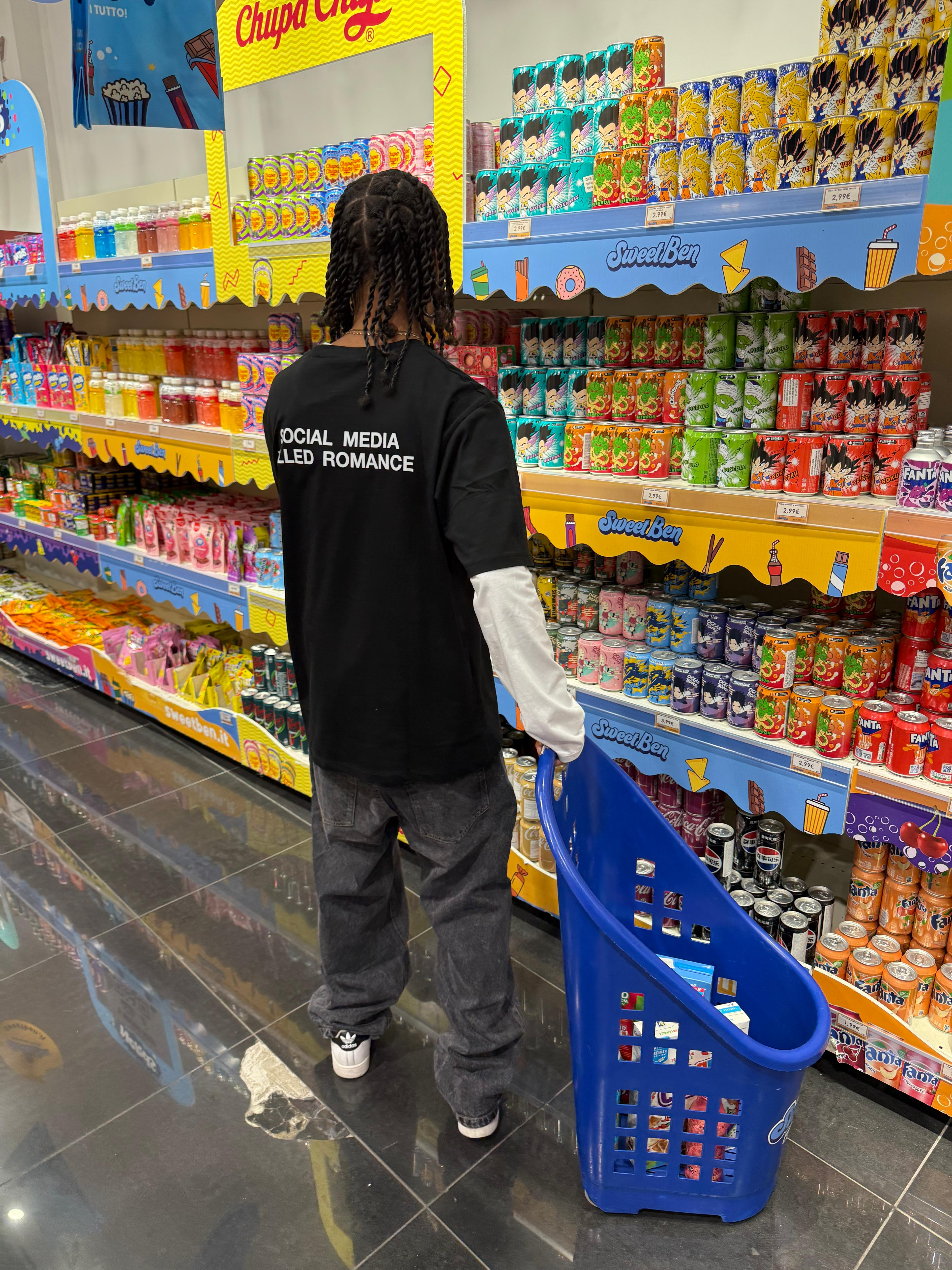 LONGSLEEVE SOCIAL MEDIA KILLED ROMANCE