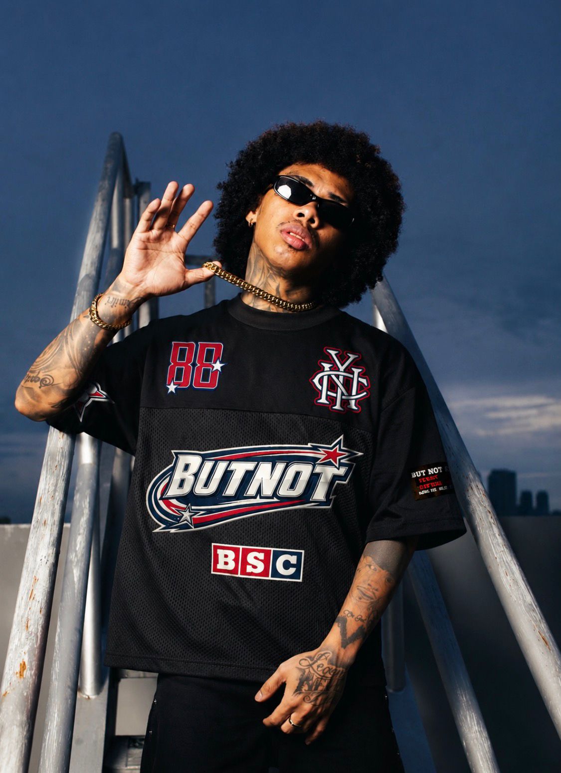 T-SHIRT BUTNOT BASEBALL NYC