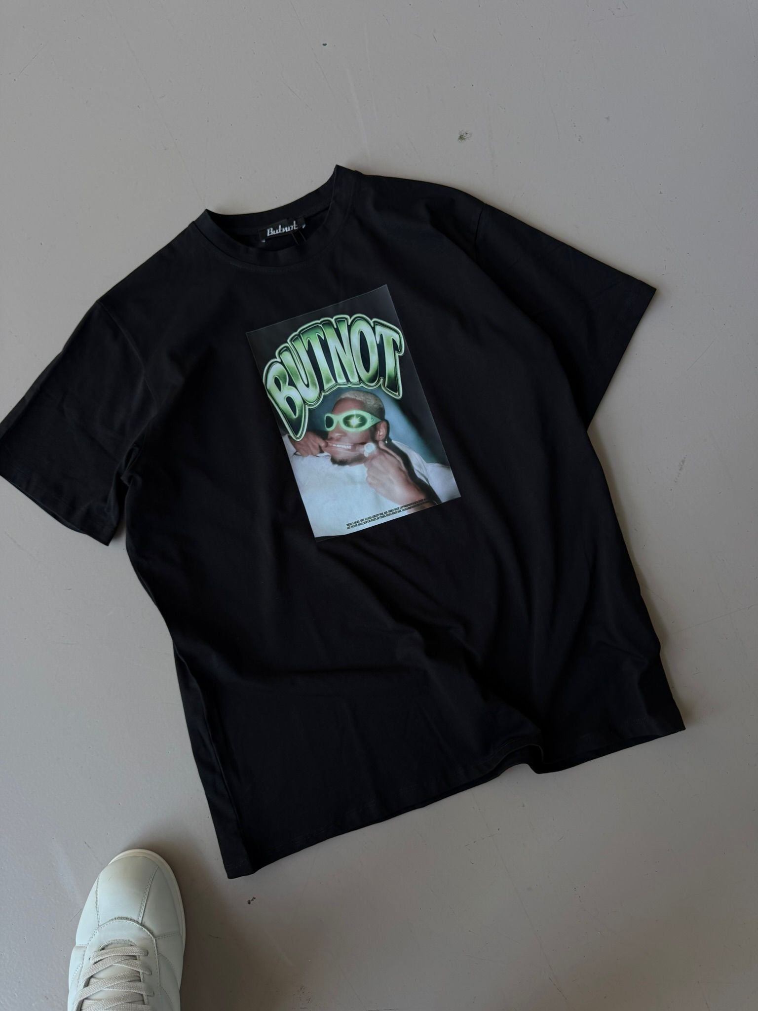 T-SHIRT BUTNOT FACE