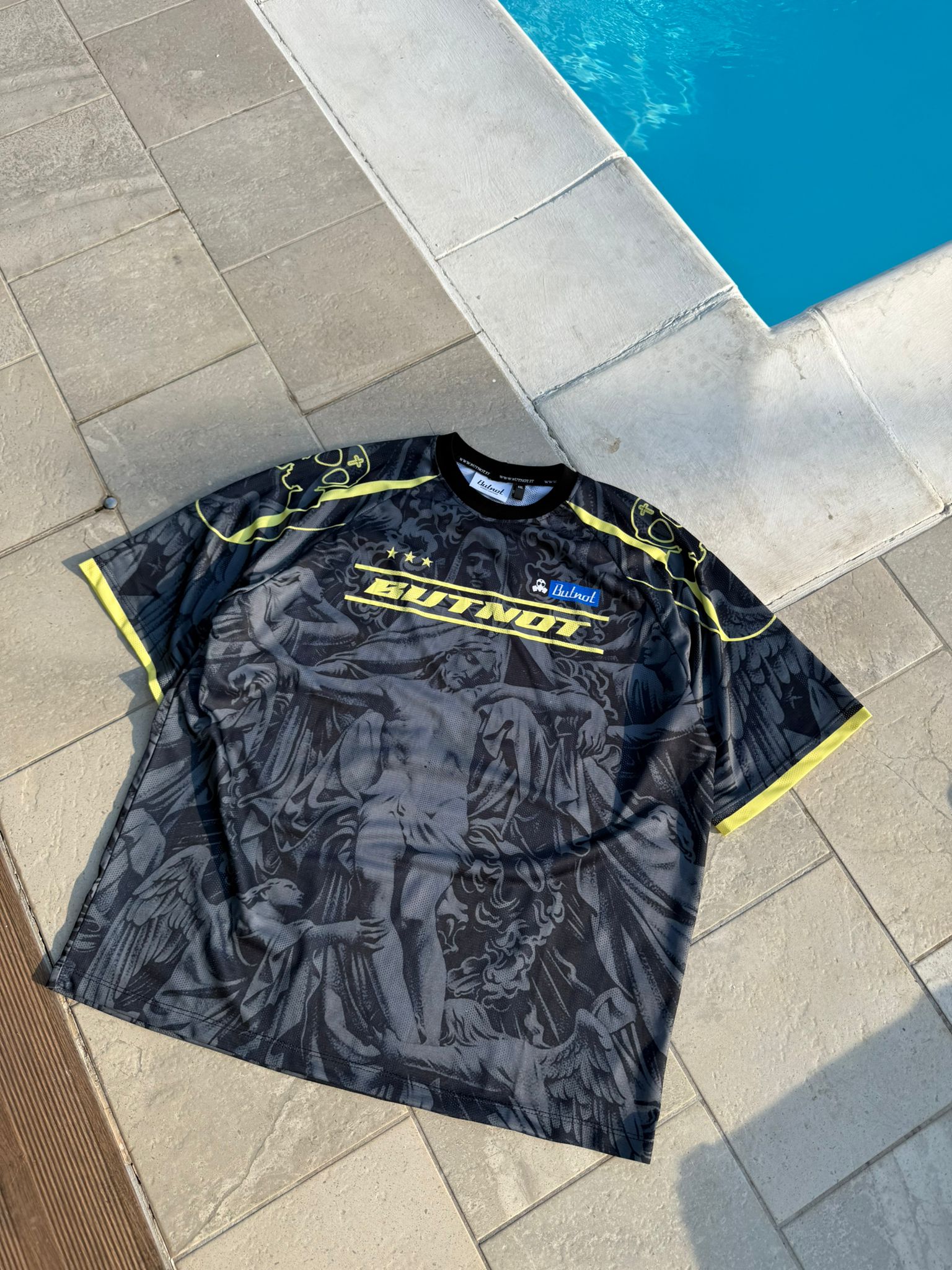 T-SHIRT BUTNOT BRAZIL