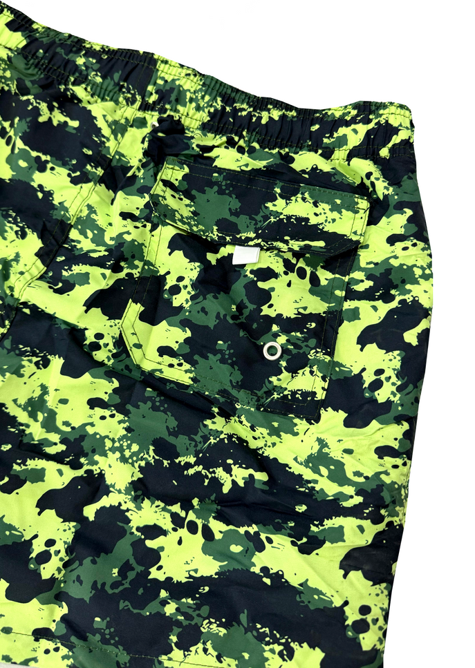 COSTUME BUTNOT CAMOUFLAGE