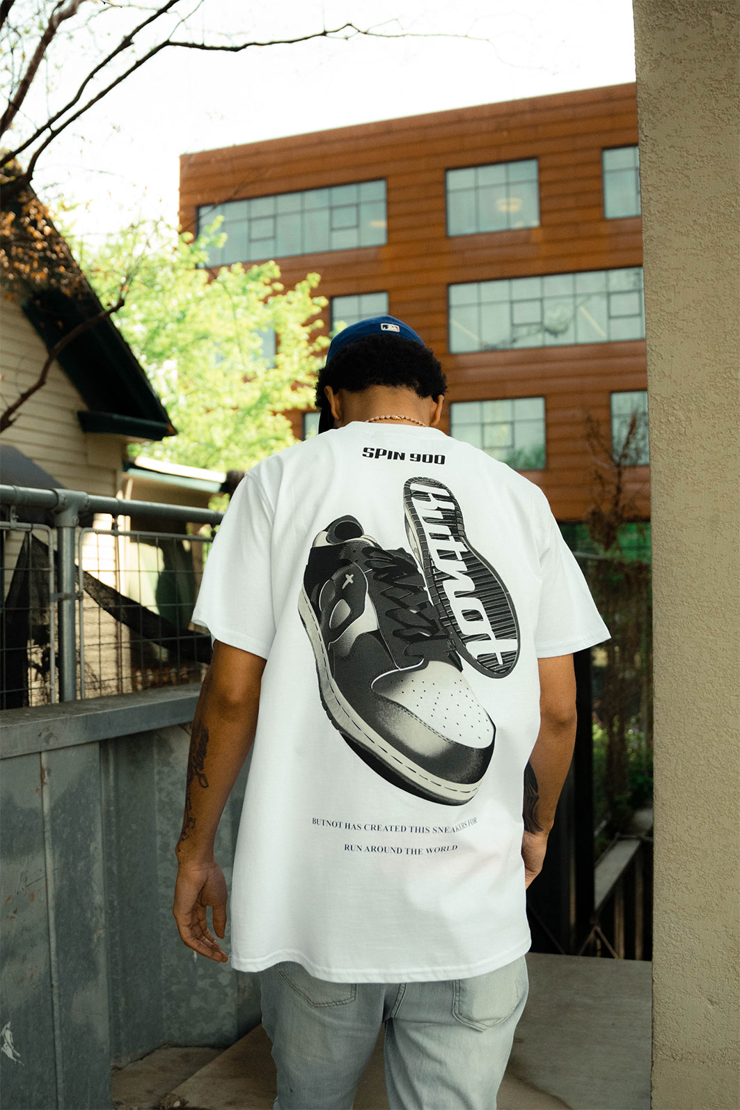 T-SHIRT BUT NOT SPIN 900