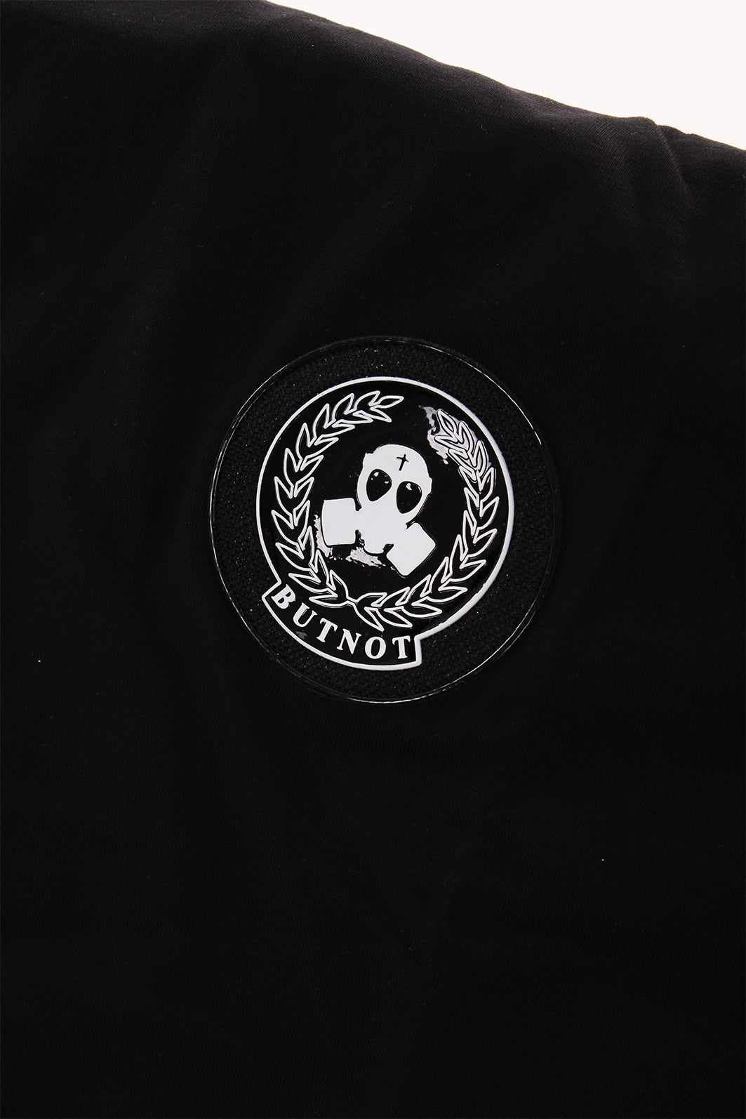 T-SHIRT CON PATCH LOGO LATO CUORE